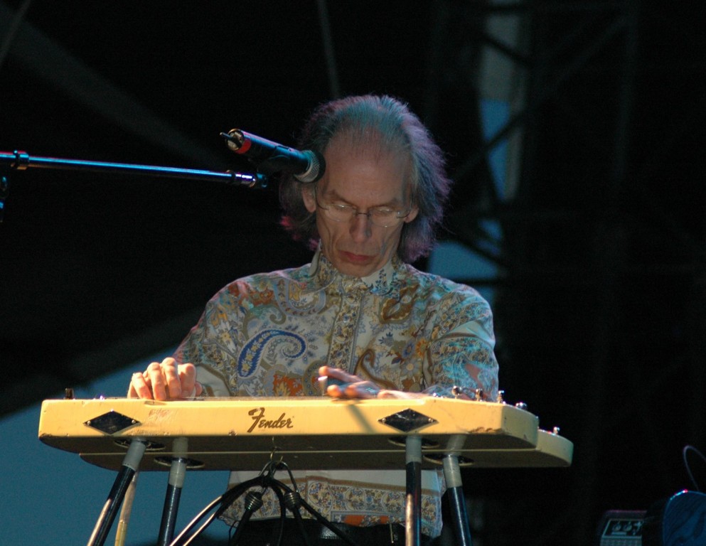 Steve Howe #7
