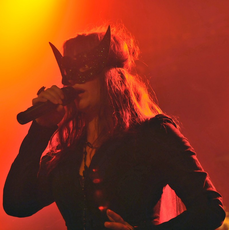 Lori Lewis #03
