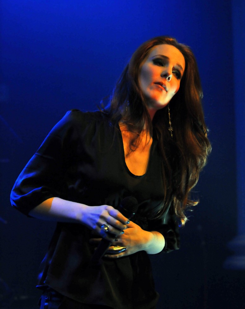 Simone Simons #3