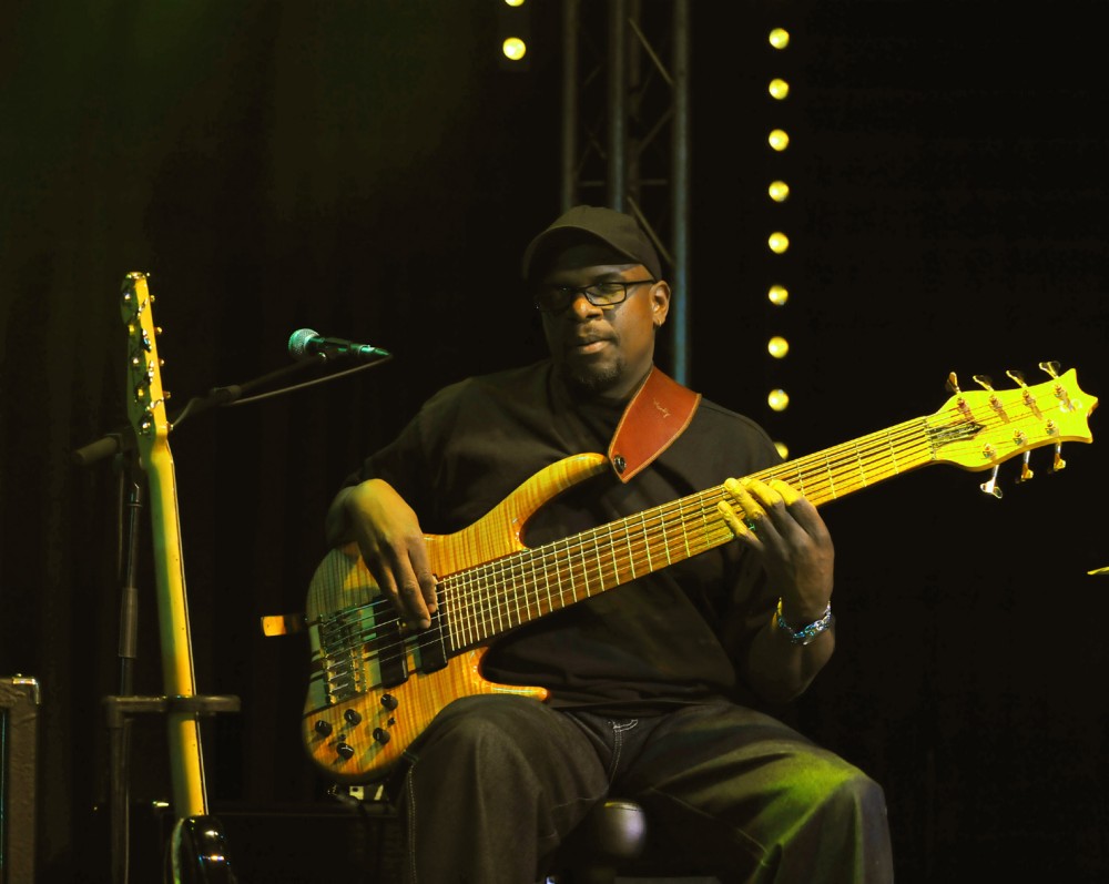 Melvin Davis #1