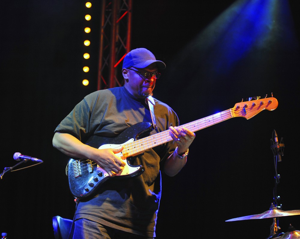 Melvin Davis #5