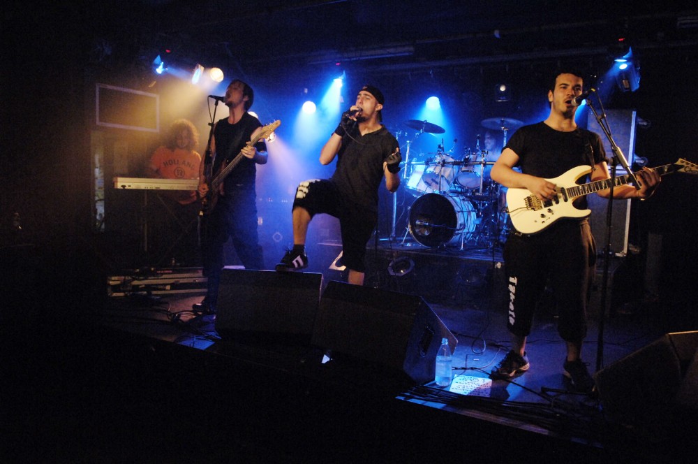Band #03