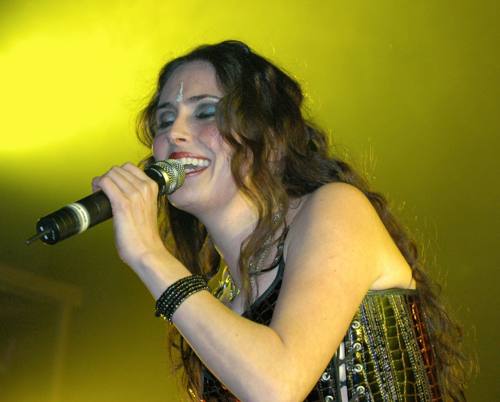 Sharon Den Adel #3