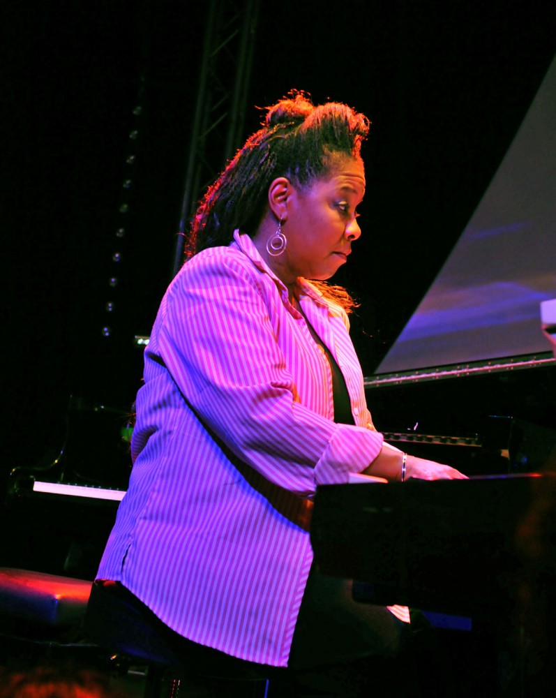 Patrice Rushen #16