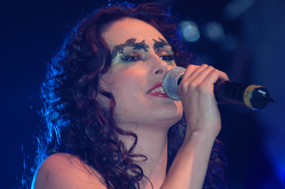Sharon Den Adel #3