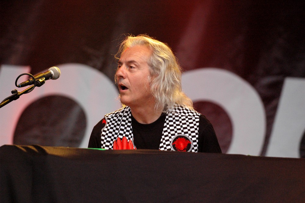 Phil Lanzon