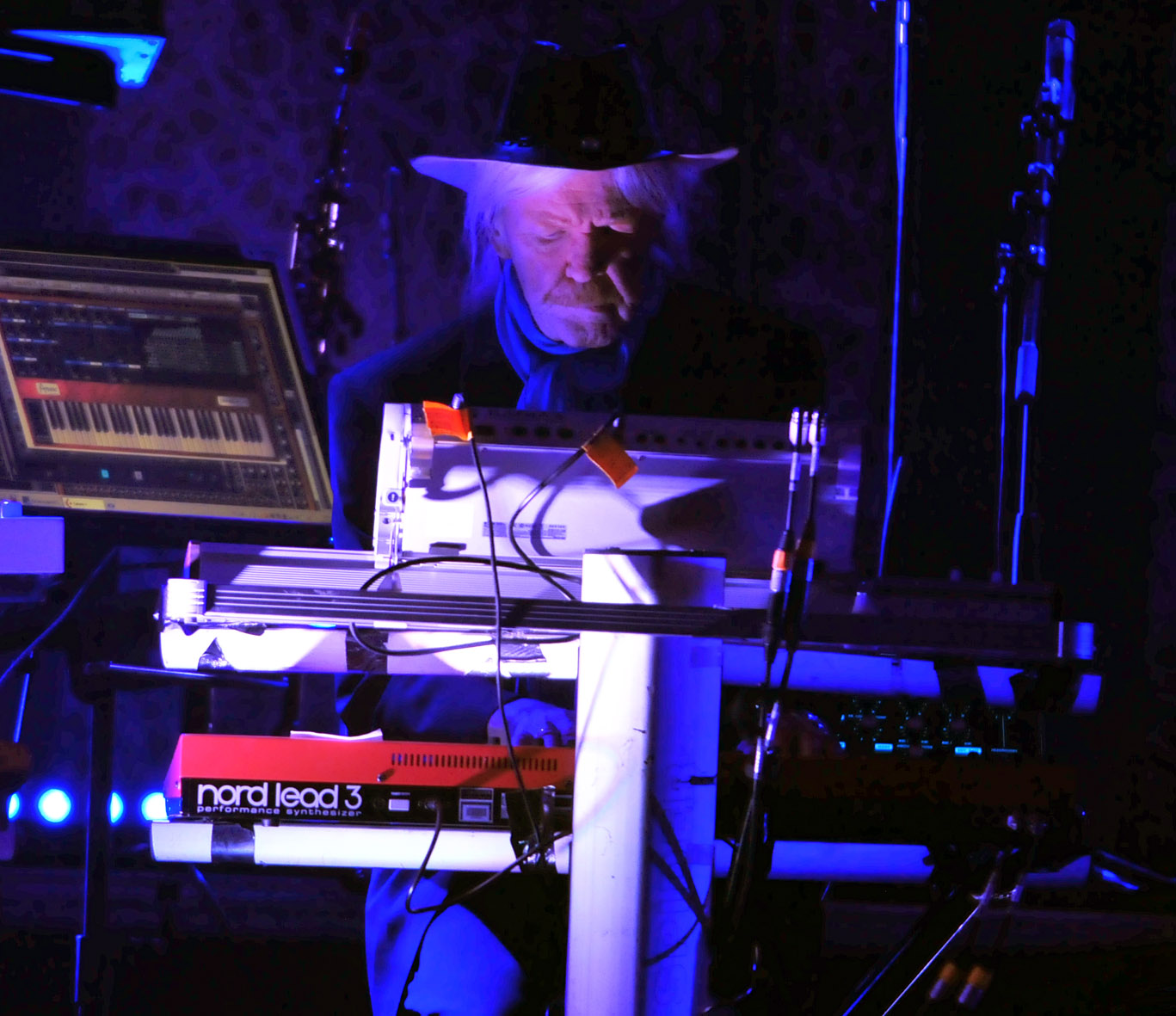 EDGAR FROESE, loopbaan